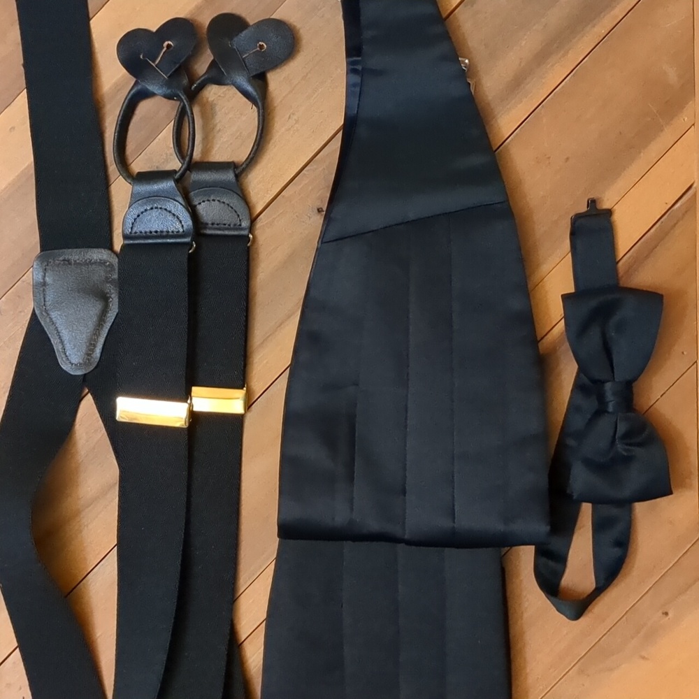 Tuxedo Accessories Bowties and more